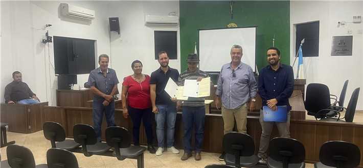 Entrega da 2ª remessa de títulos de regularização fundiária no Bairro Cândido Barbosa